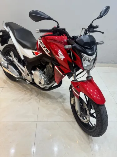 Honda CB 250F Twister ABS 2022