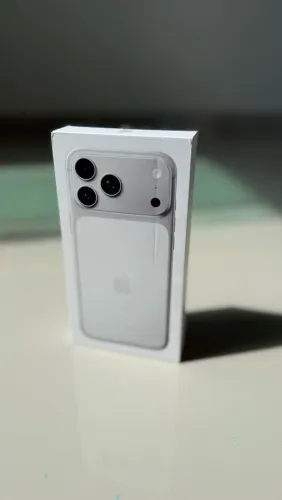 IPHONE 17 PRO Max 256gb -Silver