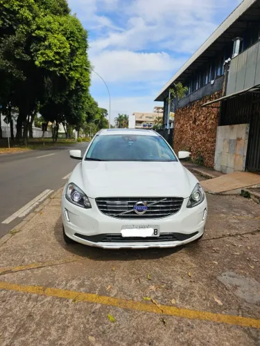 Volvo XC 60 T-6 Inscription 2.0 FWD 5P 2015