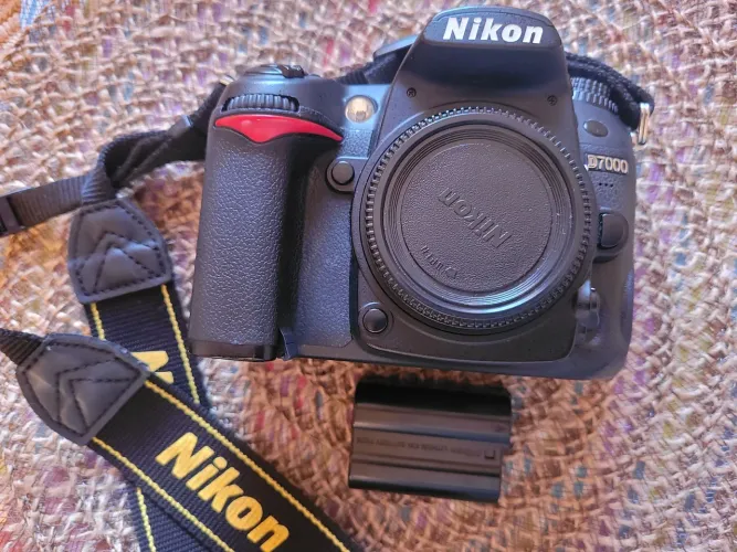 NIKON D7000 ( Apenas Corpo) -  Excelente estado!