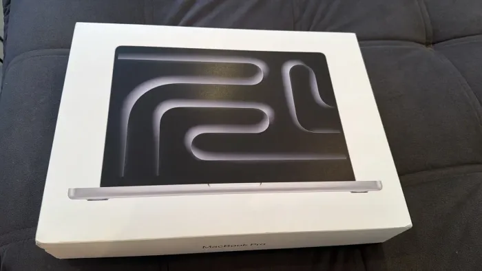Macbook Pro M5 24Gb Ram 1Tb SSD - Não aceito trocas 