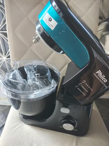 Batedeira Planetária Philco PHP500 Turbo Preta - NOVA! Sem a tampa anti-respingo