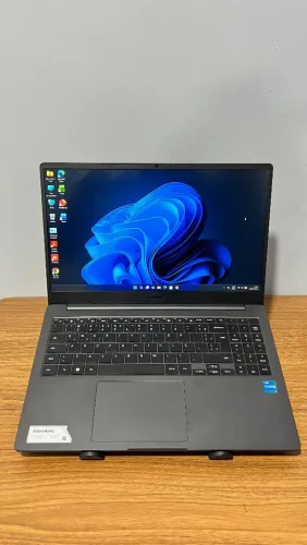 Notebook Samsung Intel i3 12ª Geração | 10x sem juros | Nota Fiscal | Garantia de 180 dias