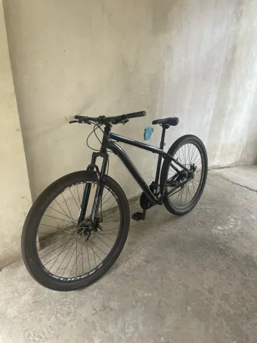 Bicicleta ARO 29 semi novo excelente estado