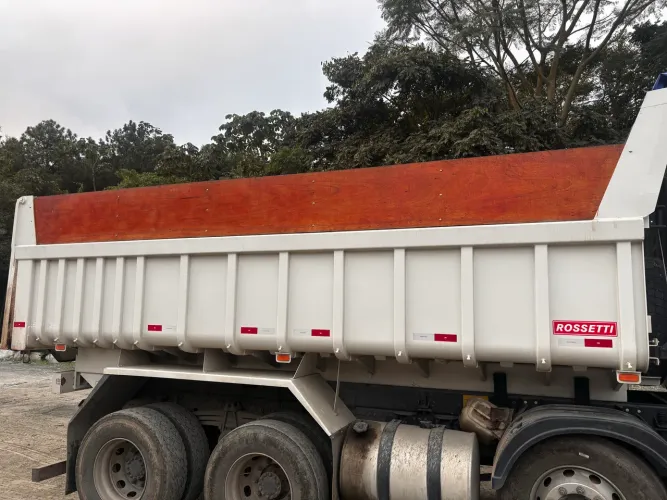 Caçamba Rossetti 12m3 reforçada