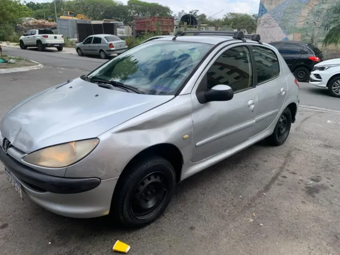 Peugeot 206 Presence 1.4/ 1.4 Flex 8V 3P 2006