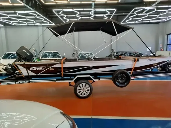 VENDE- SE KIT CANOA , CARRETA E MOTOR