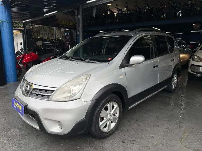 Nissan Livina X-gear Sl/X-gear 1.8 Flex F. Aut. 2012