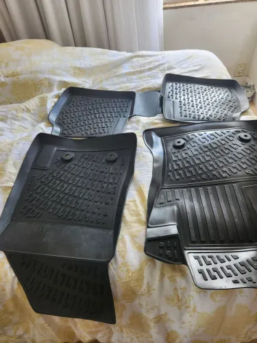 Tapete emborrachado para Jeep Compass 2001 em diante
