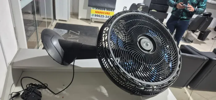 Ventilador de parede marca Arno