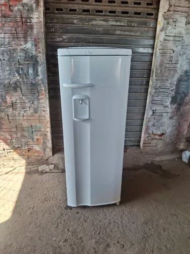 650$ geladeira usada gelando perfeitamente 