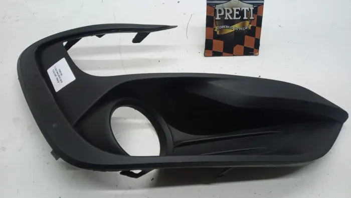 Moldura Farol De Milha Lado Direito Ford Ka 2018 / 2019  Preto Direito