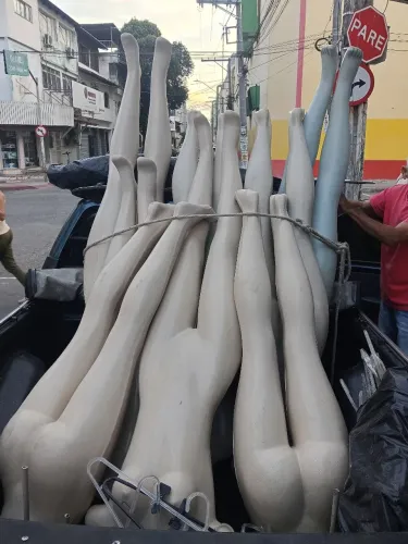 Manequim plástico Bege