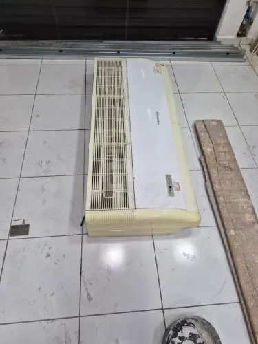 Split 58.000 electrolux precisando de manutenção.