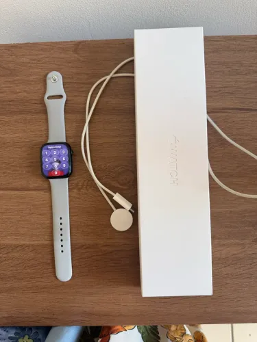 Apple Watch 8 45mm