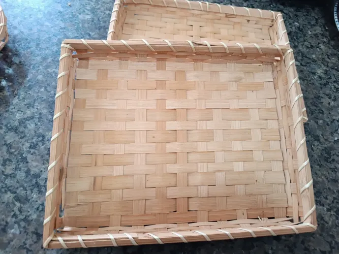 Cestas de palha para pães 