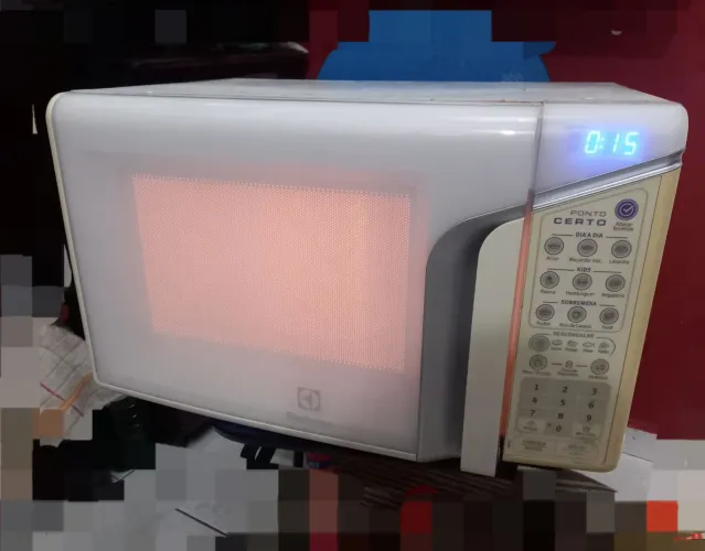 Microondas ELETROLUX 30L