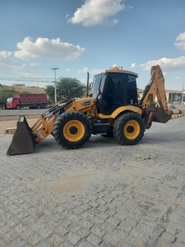 Vendo Retro Escavadeira JCB 4CX
