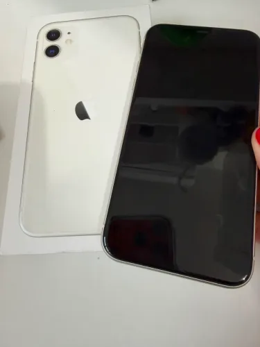 iPhone 11 branco 