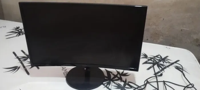 MONITOR SAMSUNG 24 POLEGADAS COM DEFEITO