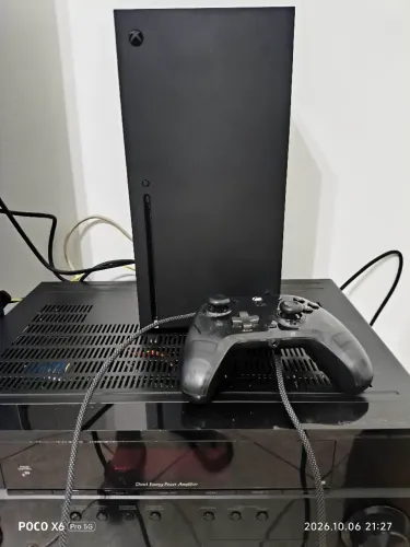 Xbox séries x 1TB + 1 controle