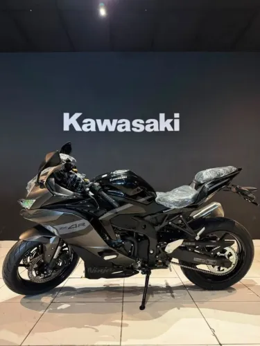 KAWASAKI NINJA ZX-4R SE CINZA