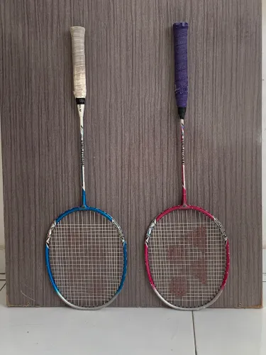 Raquete de Badminton Muscle Power da Yonnex