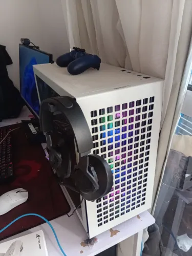 GABINETE DEEP COOL COM SUPORTE PARA HEADSET
