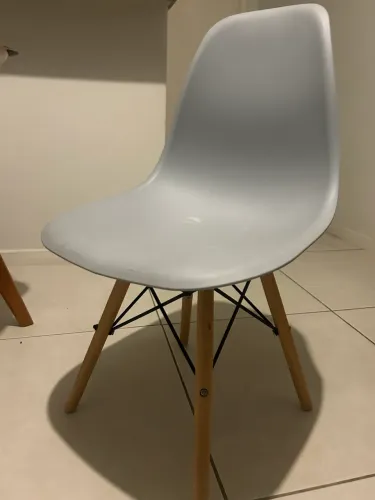 Cadeira Charles Eames Eiffel Cinza Médio