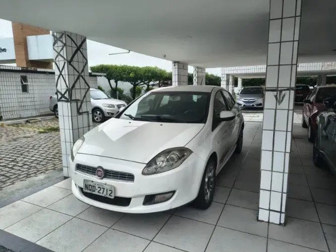 Fiat Bravo Essence 1.8 Flex 16V 5P 2014