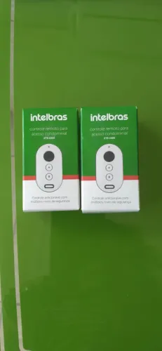 Controle remoto intelbras para acesso condominial.