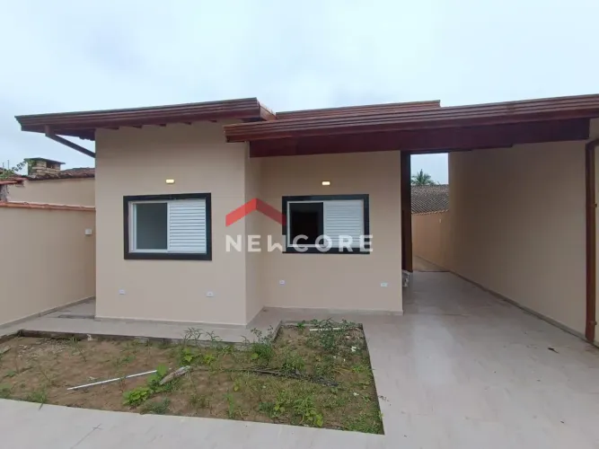 Casa em Rua Mato Grosso - Gaivota (Praia) - Itanhaém/SP