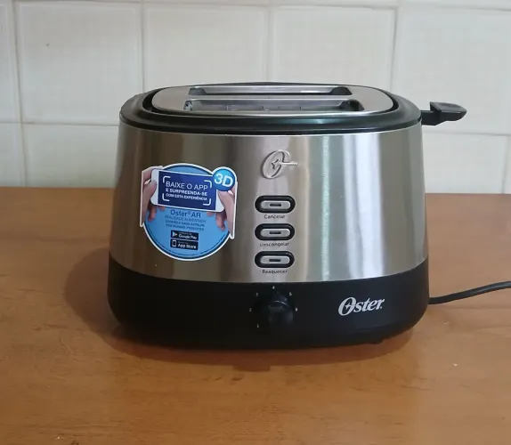 Torradeira Oster Day Light Inox (modelo OTOR500)