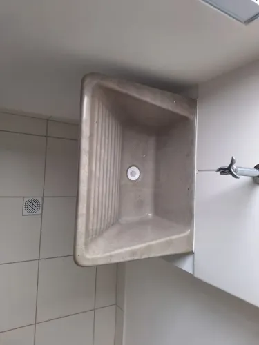 Tanque de mármore sintético 