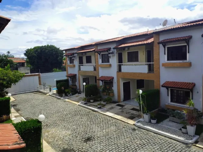 Casa em condomínio para Venda em Sapiranga-Coité - Fortaleza - CE