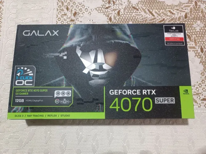 Placa de RTX 4070 SUPER GALAX EX