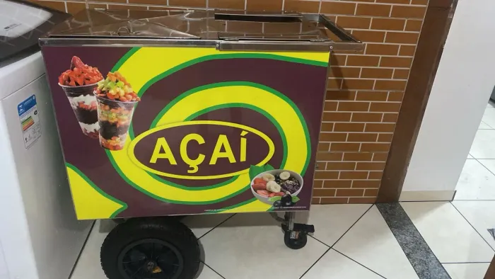 Vendo um carrinho de açai 