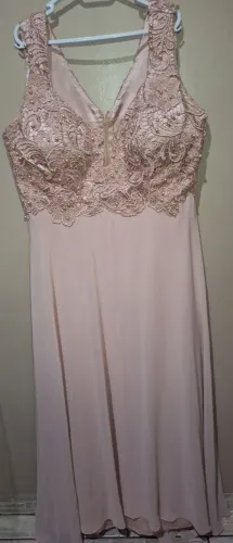 Vestido de festa plus size