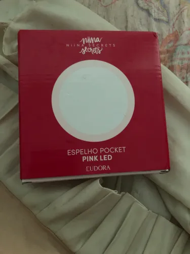 Espelho pocket da niinna secrets eudora