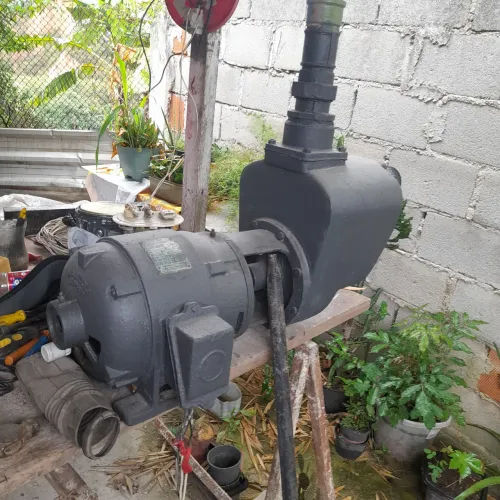 Vendo uma bomba de 7 cv