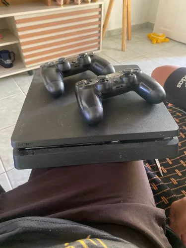Ps4 slim para vender logo, não estou usando mais