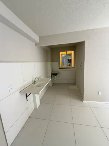 Conforto e Sombra: Apê de 2 Quartos Pronto para Morar em Messejana