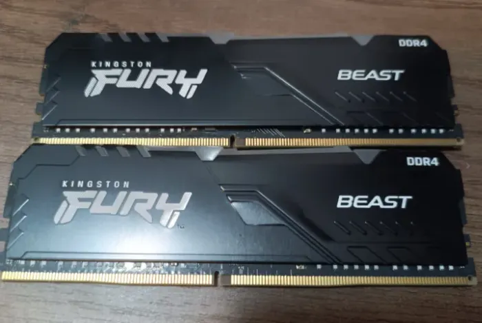 Memoria RAM DDR4 32gb 2x16 Kingston Fury RGB 3200mhz 10x sem juros