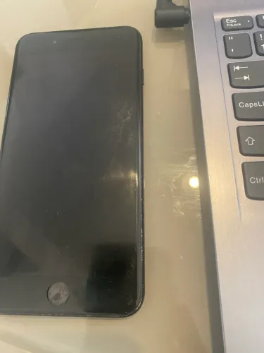 Retirada de peças iPhone 7 Plus