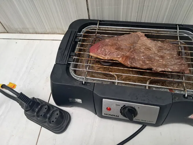 Churrasqueira elétrica pra vender logo