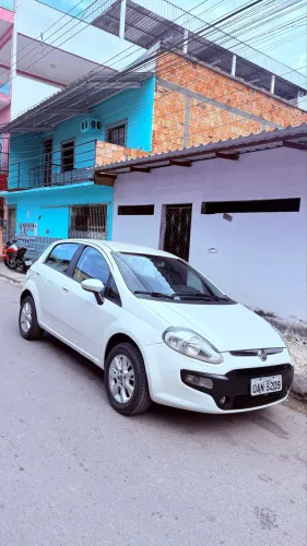 Fiat Punto Attractive 1.4 Fire Flex 8V 5P 2013