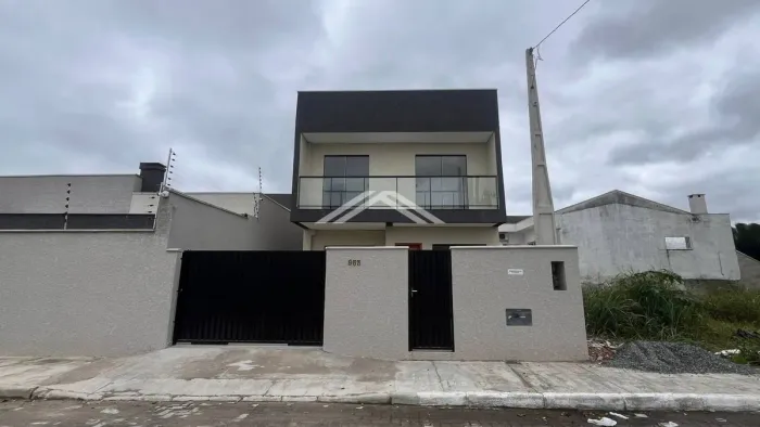 Sobrado com 4 quartos sendo 1 suíte à Venda, Itapema do Norte - Itapoá