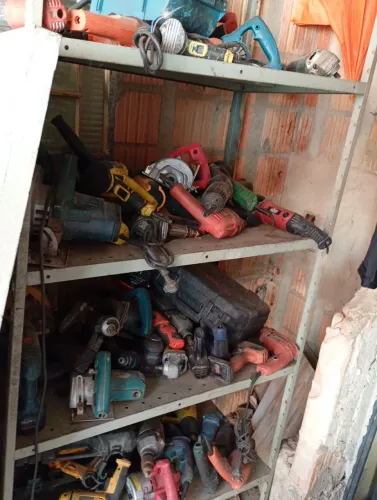 Lote de máquina pra conserto