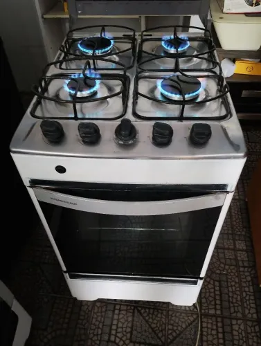 Vendo fogão automático tudo funcionando