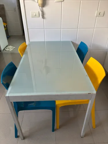 Mesa com tampo de vidro tok stok